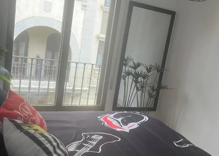 Enjoy 3-palacio De Aguila