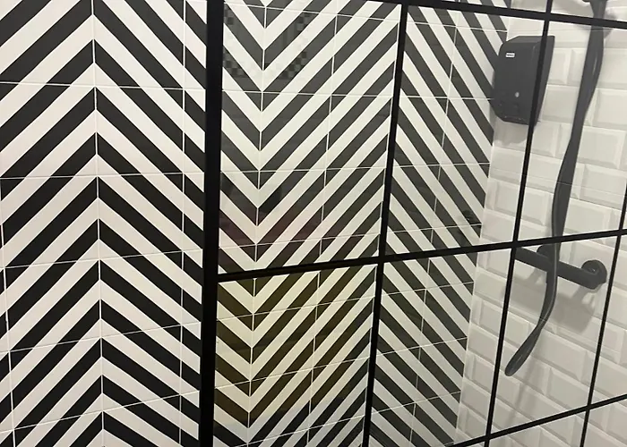 Enjoy 3-palacio De Aguila